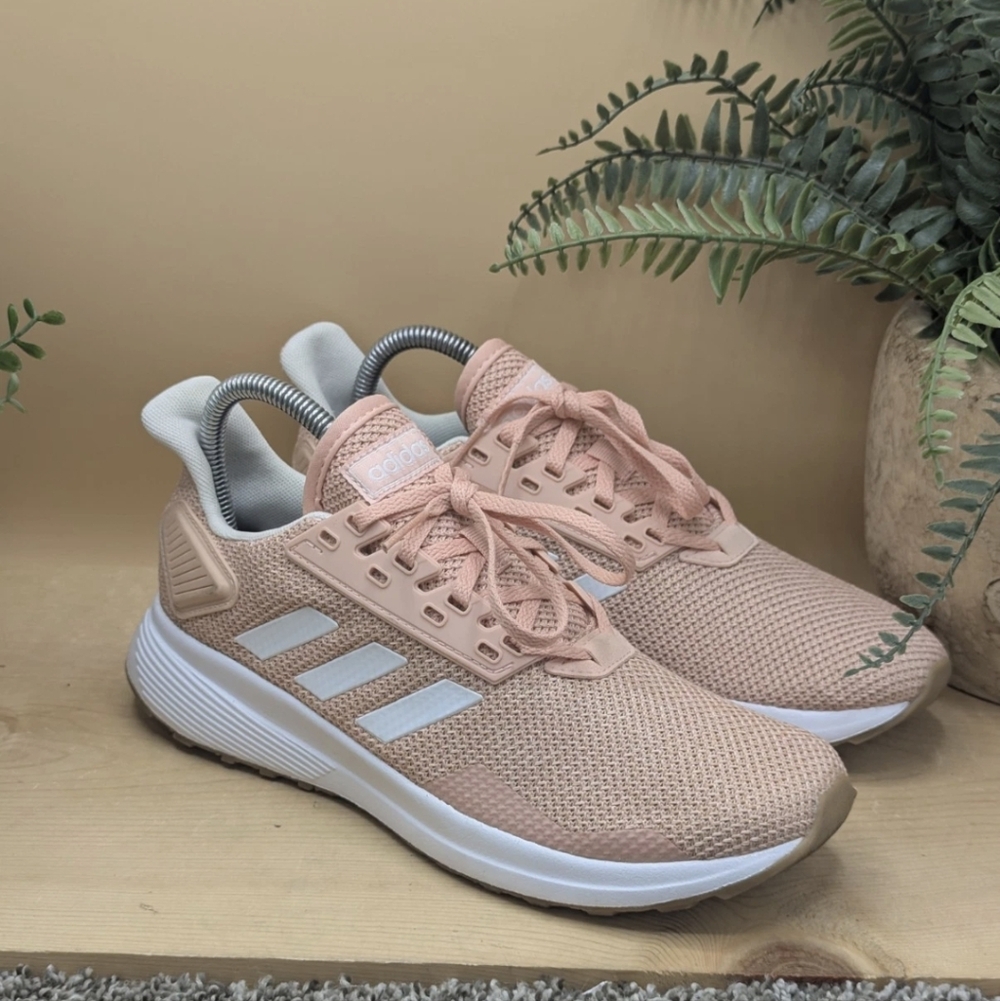 Size 7.5 - adidas Cushioned  Women's Running Gym Comfort Casual Shoes